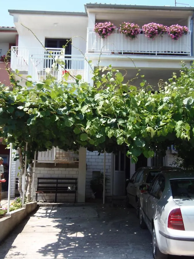 Apartments Lana Pula