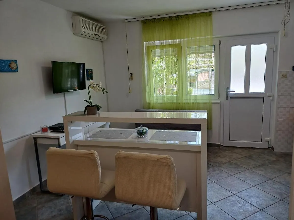 Apartments Lana Pula Hırvatistan