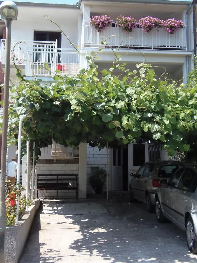 Apartments Lana Pula
